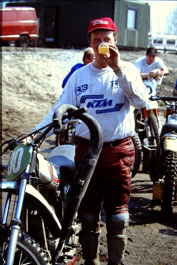 Pekka Vanamo ja varapakoputki! Yamaha 250cc vm. 1973 Vantaa Classic cup 1998